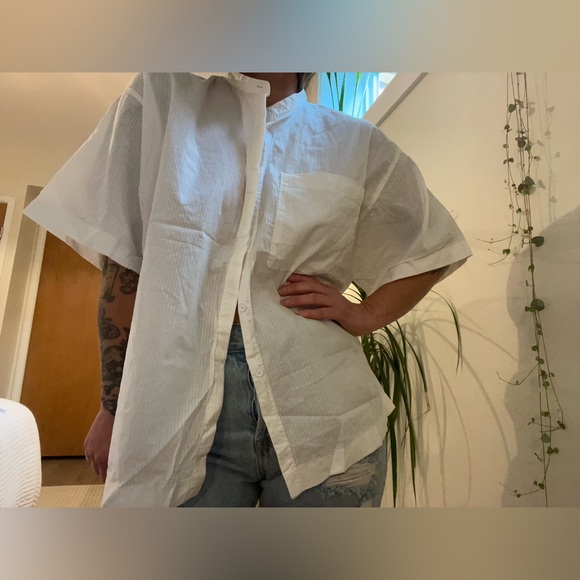 Gap shirt. Size L - Picture 1 of 5